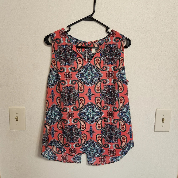 Pink Verse tank top size medium - Picture 10 of 11